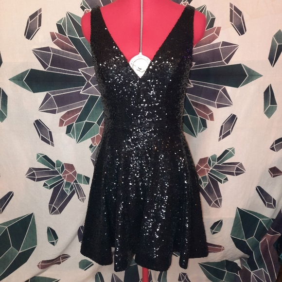 B. Darlin Black Super Sequin Cocktail Formal Dress Size 7/8 Juniors - Picture 15 of 16